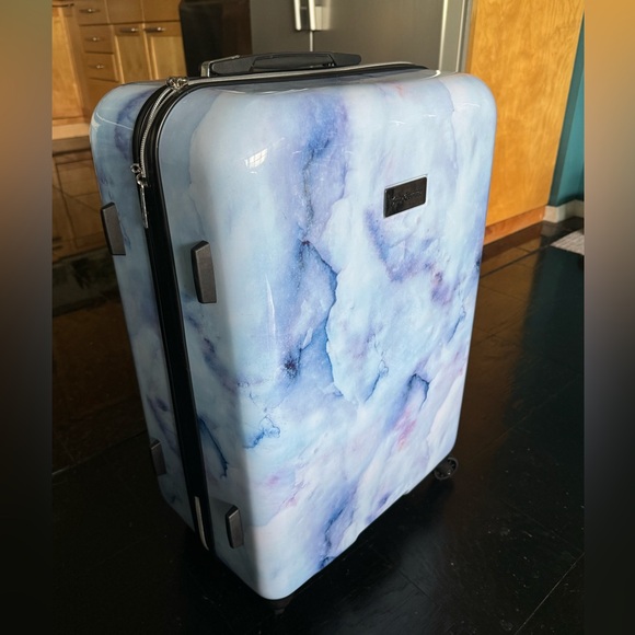 NWOT Juicy couture medium luggage - Picture 2 of 9